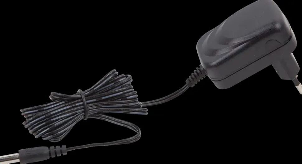AC/DC adapter