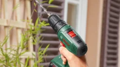 Bosch Akku Skruemaskine 18V-40 - incl 2x1,5 Ah batterier