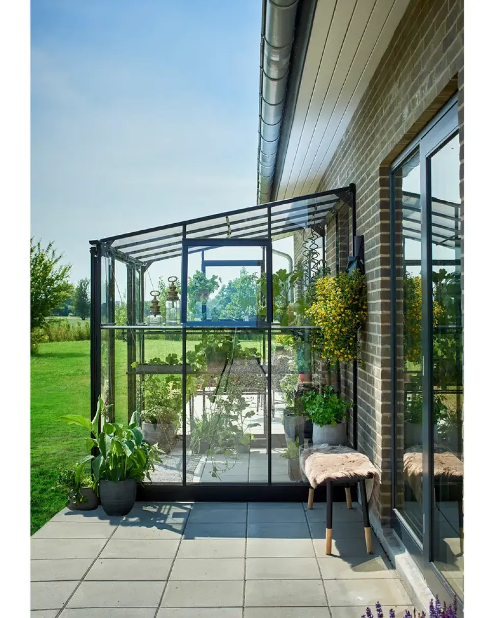 Halls Drivhus Qube Lean-to 68 hærdet glas - sort