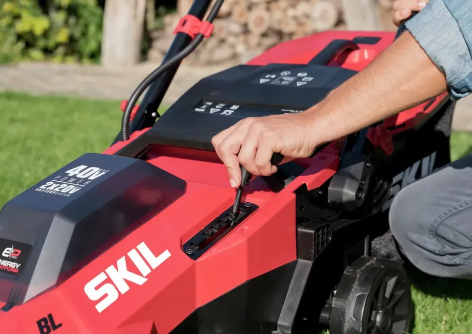 SKIL Akku-plæneklipper 0140 inkl. batteri