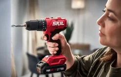 SKIL akku-slagboremaskine 3021 HC - incl batteri og lader